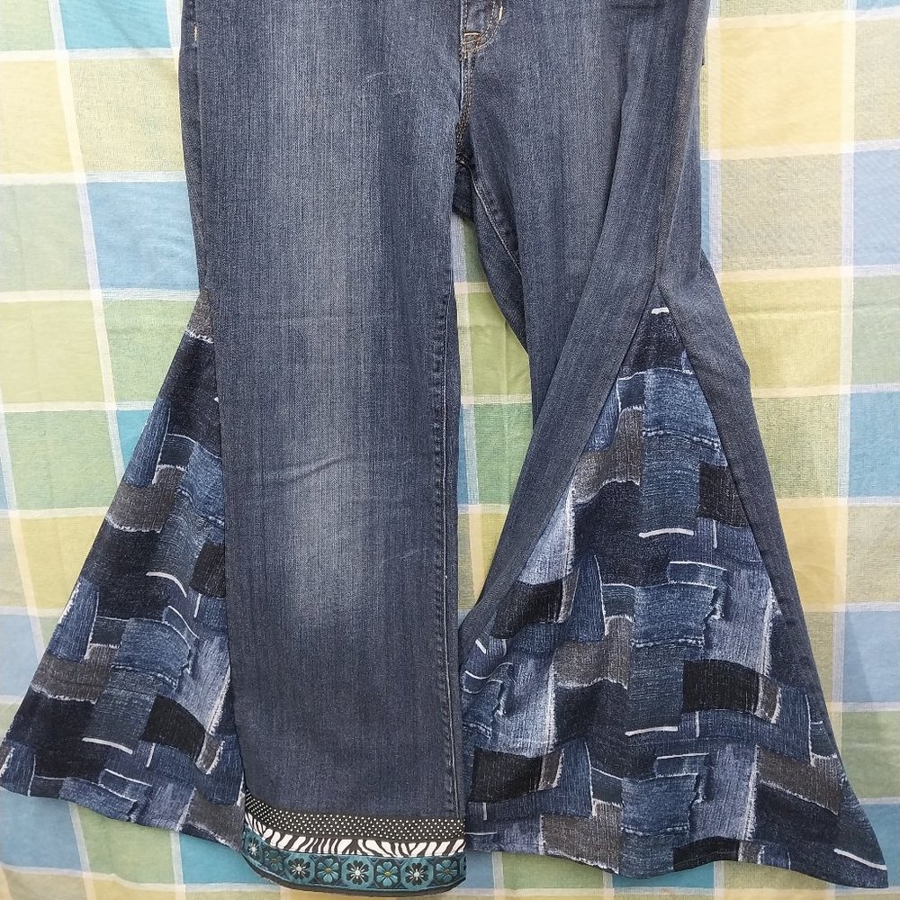 2479 Jeaniemade Size 12 Gap Essential Fit Upcycled Bell-Bottom Jeans.